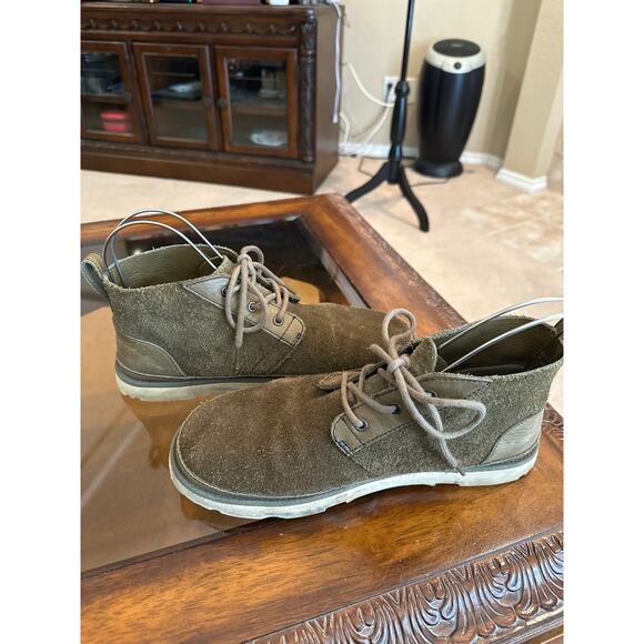 Men’s UGG Nuemel Genuine Suede Boots. Size 10 main image 4